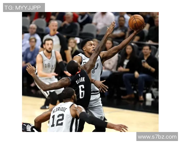 休斯顿火箭击败骑士,霍勒迪谦逊归功NBA常规赛团队协作 休斯顿火箭击败骑士,霍勒迪谦逊归功NBA常规赛团队协作